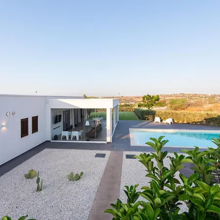 Vento Di Gisira Holiday home Brucoli